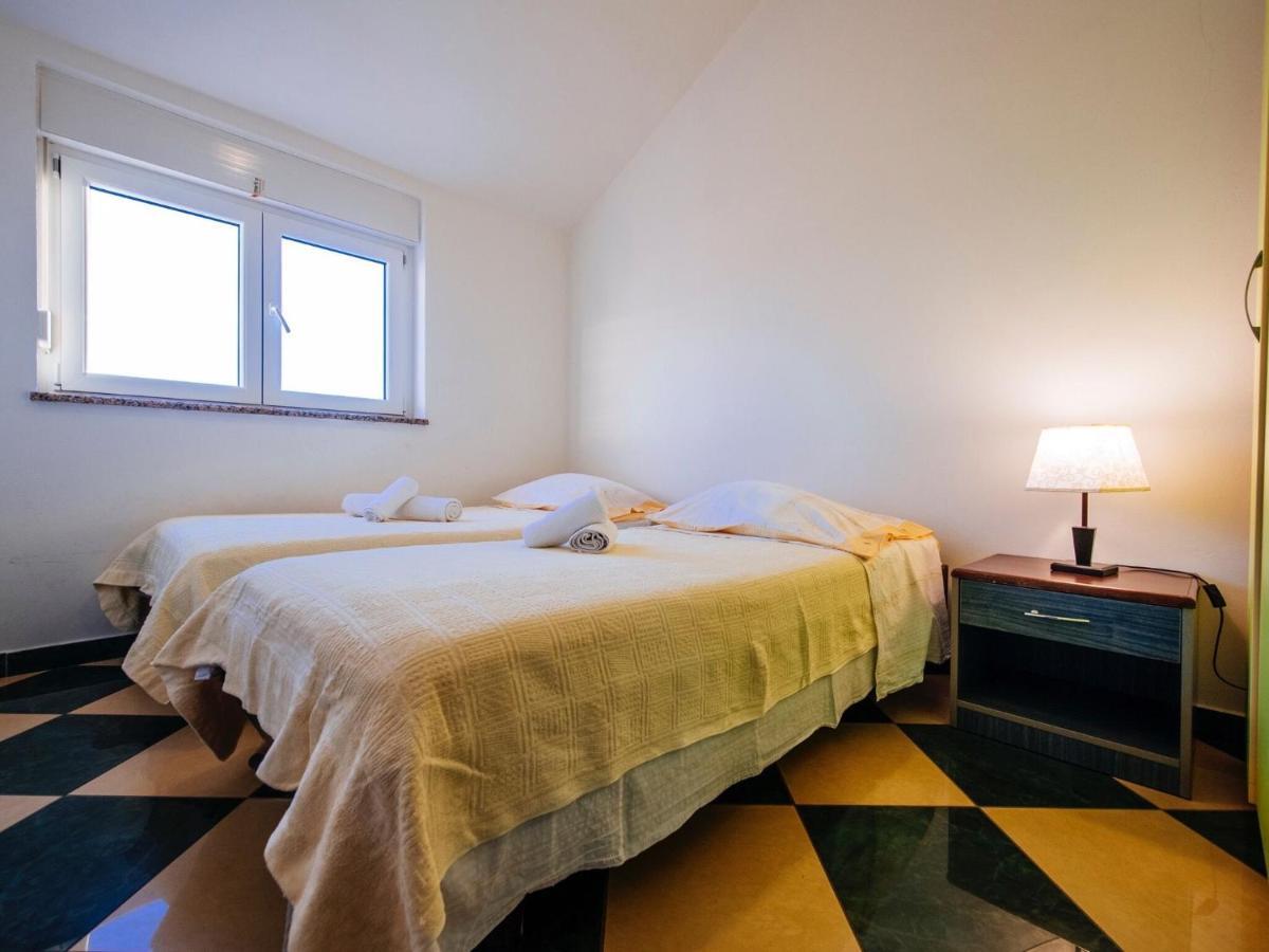 Splendid Holiday Home In Jasenice Масленица Екстериор снимка